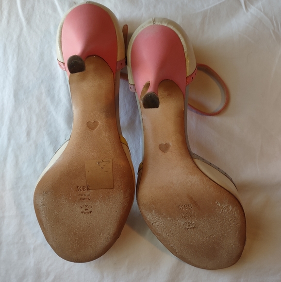 RARE MOSCHINO Cheap and Chic Authentic Pastel Heels Size 8-1/2 Women's - Picture 6 of 9